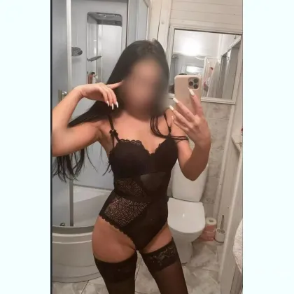 Шалена киця чекає на тебе