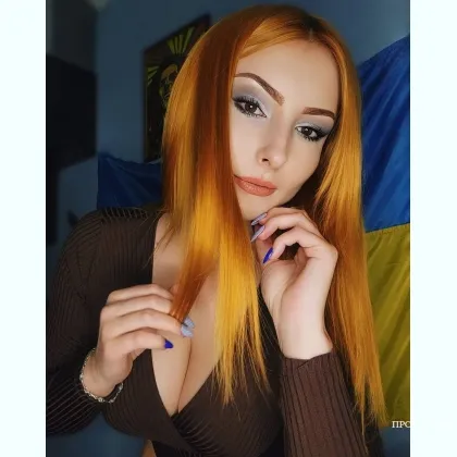 Две весёлые подружки для незабываемого отдыха!