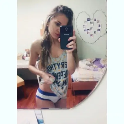 ЮЛЯ ИНТИМ ИНДИ С МЕСТОМ ТАКЖЕ ЕСТЬ ВЫЕЗД,.