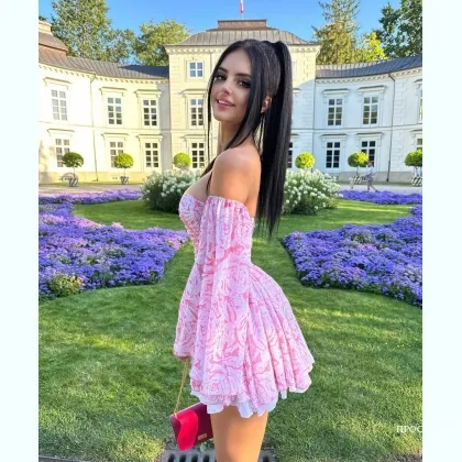 Элегантная встреча с изысканной дамой