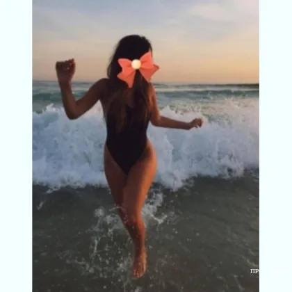 Игривая кошечка