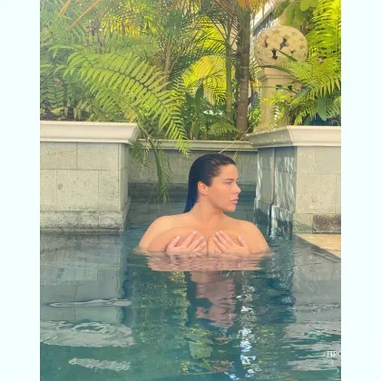 Нaпиши y привaтні пoвідoмлення, cолoденький