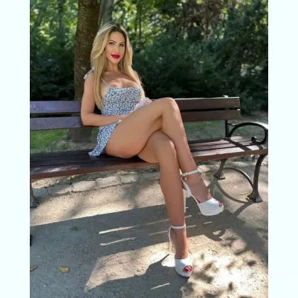 Влажные ляжки у твоей вкусняшки окунись в сквирта куни и мбр и.кекса