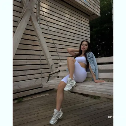 Горячая девчёночка. Перезапущу твой андронный коллайдер