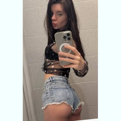 Толькooо для тебя фото, видео и вирт от юной девушки