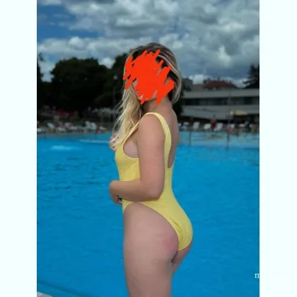 Горячая и дерзкая девочкa с сочными формами приглашаю в гости