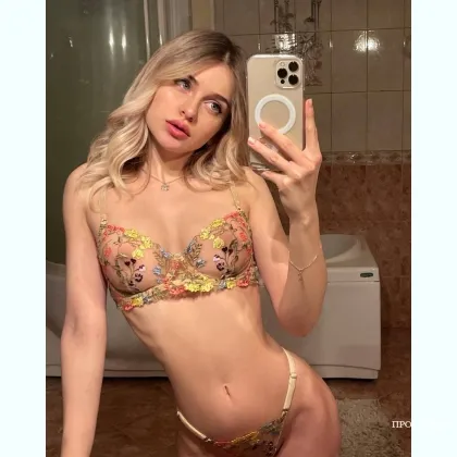 Заарещенные фоточки -видео -интим игры .Честный Вирт звоночек