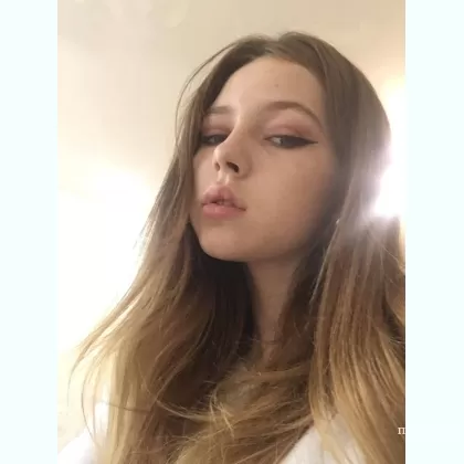 Молодая милфочка приглашу в гости, есть выезд к Вам. КИРА