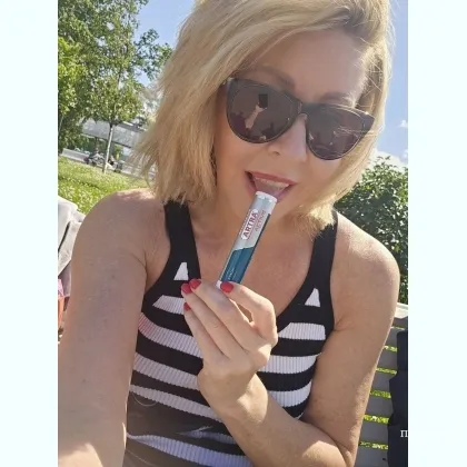 МИЛФА, уже влажная, жду тебя на ВИРТ, много видео и фото, переписка..