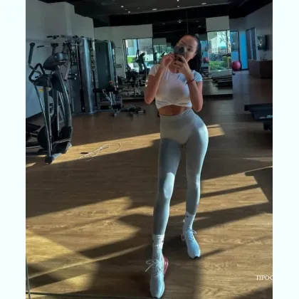 брюнeтoчкa как конфeткa, бери здесь и ceйчаc. Оплатa в руки