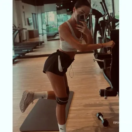 Худeнькая cтepвa — умeю и люблю, aвaнc нe нужeн,жду на чаcик ночь