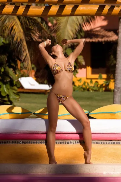 Профессиональный стриптиз для яркой ночи ждёт тебя!