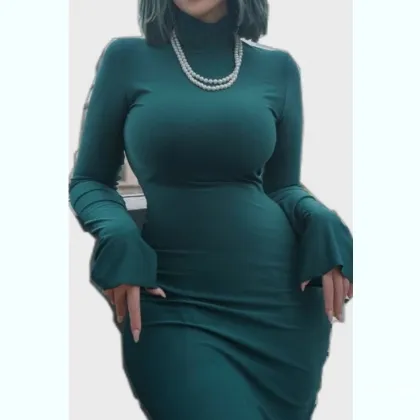 Брюнетка для классного кекса