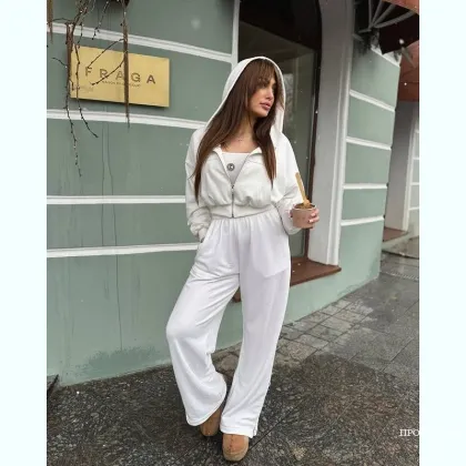 Приїзди на безтурботні стони....