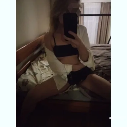 Русоволосая красавица ждёт тебя