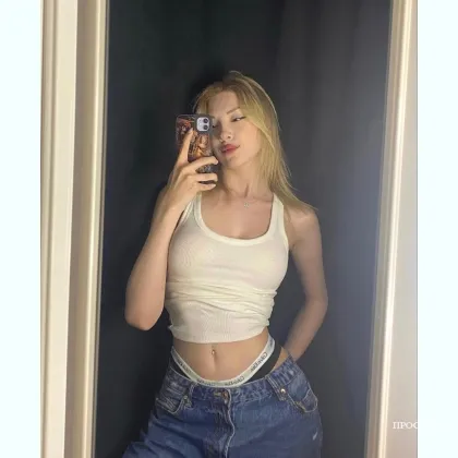 Завораживающая искра в ночи