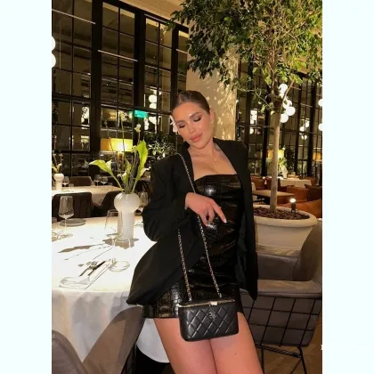 Женственная загадка ищет разгадку