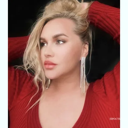 Мечта в коротком шелковом халатике ищет отклик. м.Театральная.