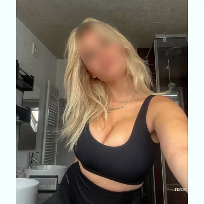 Моя улыбка прячет тайны, которые стоит узнать...