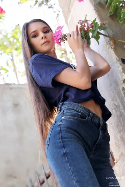 Ексклюзивні моменти з привабливою мамою фото 2