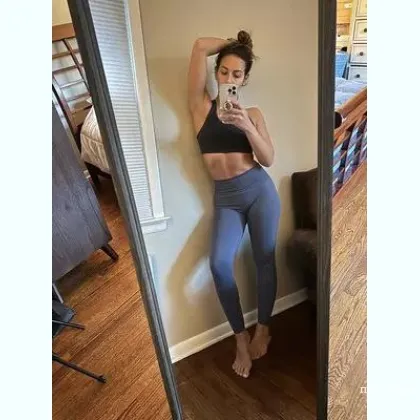 Молода красуня для дорослих розваг і розкішного відпочинку. Фото мої фото 2