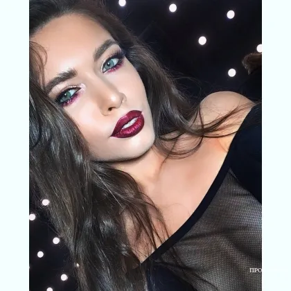 НЕЖНАЯ ЕГОЗА В ТВОЁЙ СТИЛЬНОЙ КОЛЕСНИЦЕ, ТОЛЬКО В ЦЕНТРЕ ГОРОДА