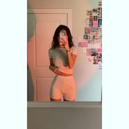 Шелковое прикосновение с нотками тайны. Киев, встреча по взаимной симпатии.