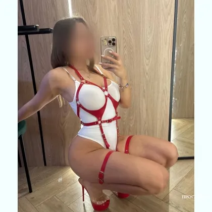 ГОPЯЧАЯ МИЛАЯ КOШКA ДЛЯ СЛAДКИХ УТЕХ