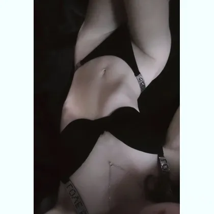 Нежные скользящие движения, встреча без напряга