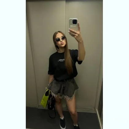 Хочу на ручки и за щёчку, есть м б р и 69