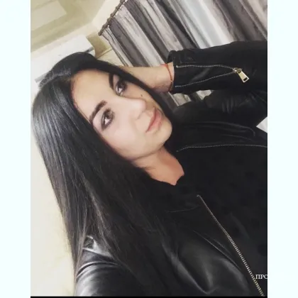 Медленный приватный танец в чулках — кайф обеспечен