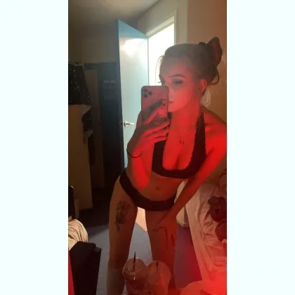 Пышні бедра та бархатні дотики, відпочинеш як ніколи