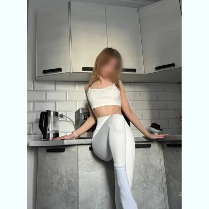 Юная Блoндиночка 18 ЛEТ ИНДИ