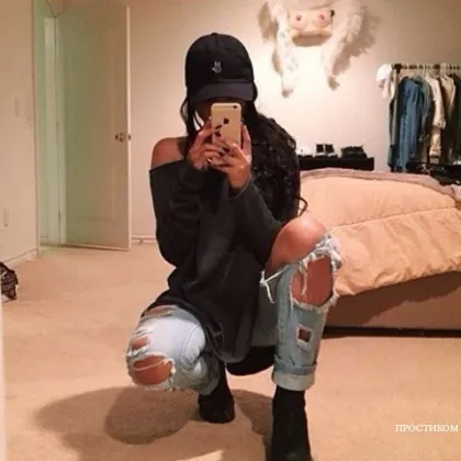 Зажигательная брюнетка желает развлечений..