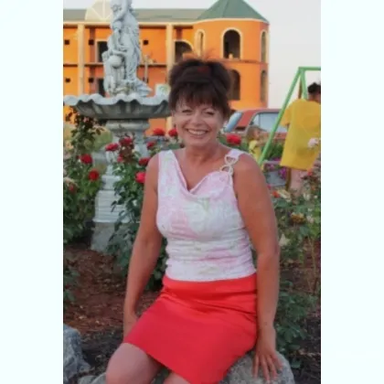 Милфочка с красивой попкой, хочу поиграть, где мой котик, пиши