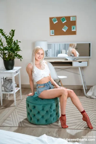 Вражаючі трусики ношені від спокусниці!