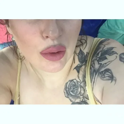 Знакомлюсь для общения с фото и видео.