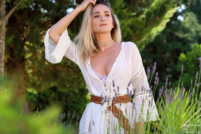 Экскортницы, готовые создать незабываемые моменты для тебя! фото 2