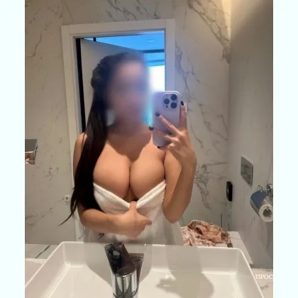 Выезд к тебе_Красотка с Роскошной Фигурой_ГРУДЬ 3_Реал Фото