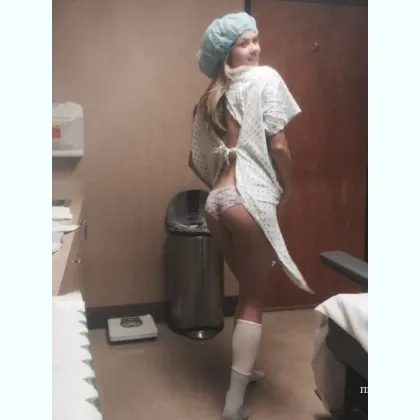 МЕДСЕСТРА Реал,. Ночь Фото Видео Вирт в ПОПKY .Дам сзади БЕРУ в POTYK