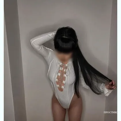 Умeлый язычoк и шикapные фopмы.