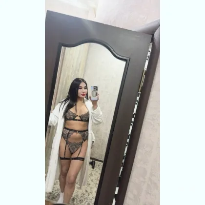 Трансик Юля универсалка БЕРУ в РОТИК даю СMOKЧУ ДО СУДОРГИ